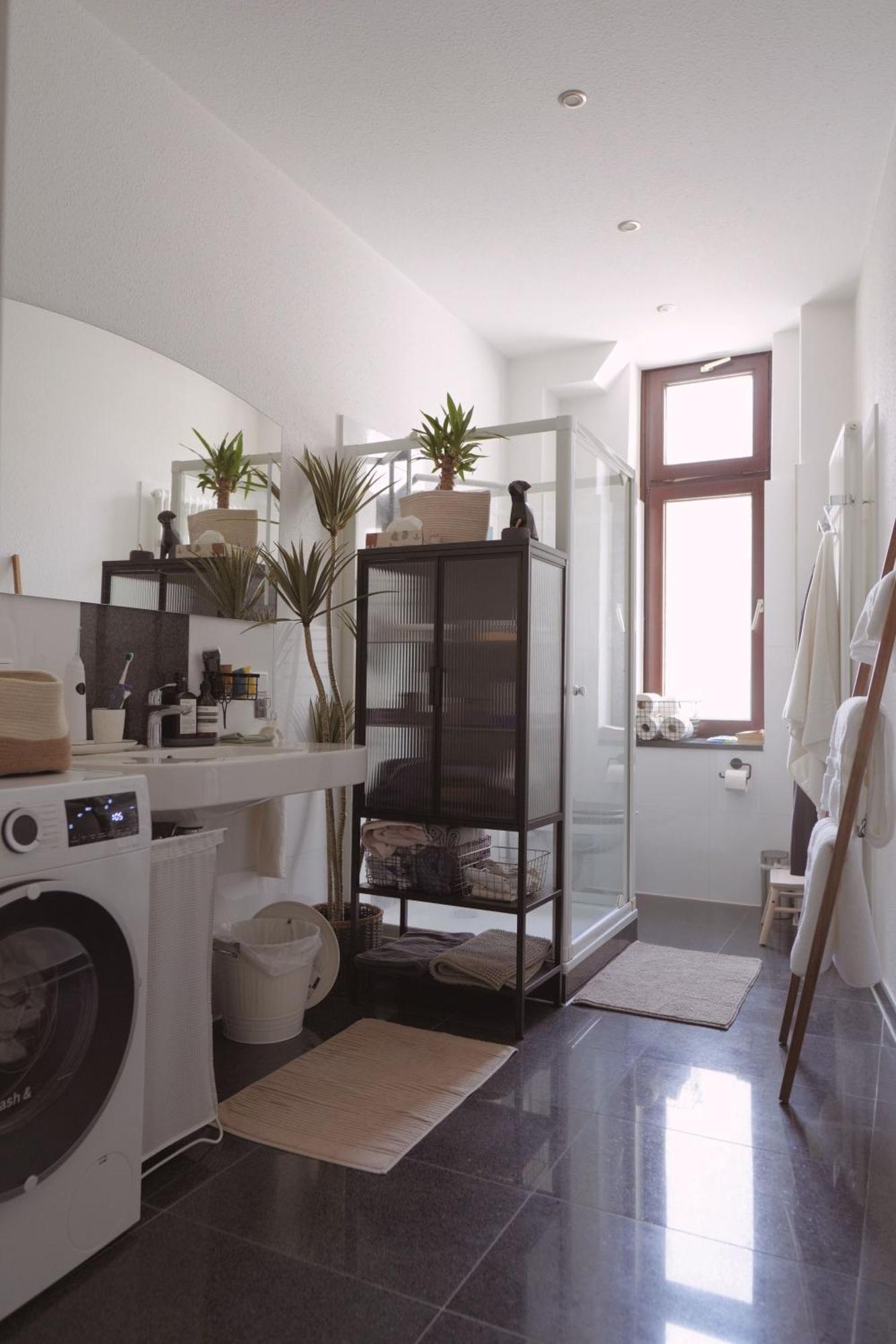 Spacious Stylish Scandi In Linden-mitte