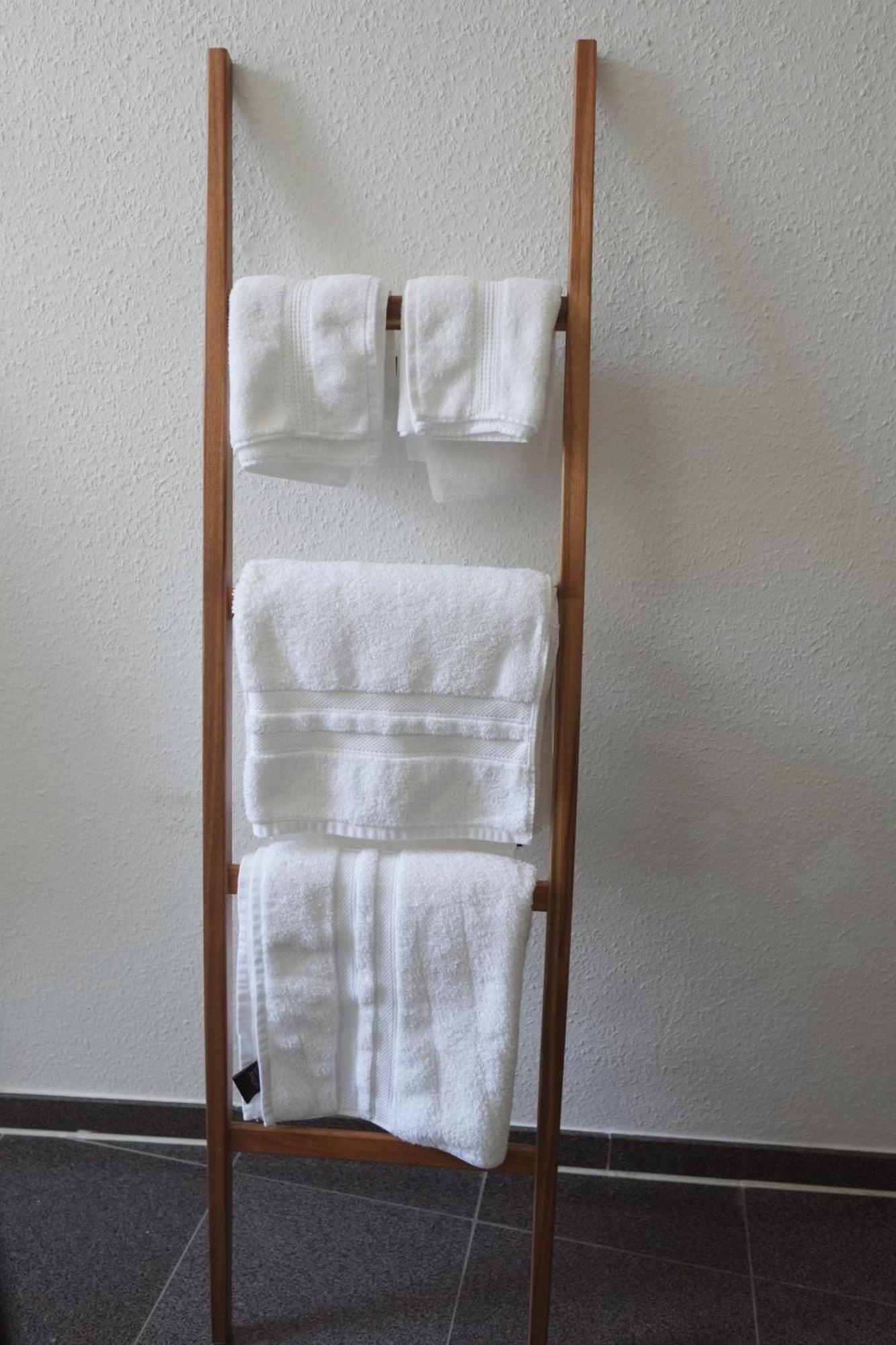 Spacious Stylish Scandi In Linden-mitte *